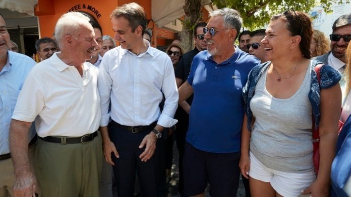 Μητσοτάκης από την Ρόδο: Στέλνω μήνυμα ενότητας, είμαστε λίγοι για να είμαστε διχασμένοι