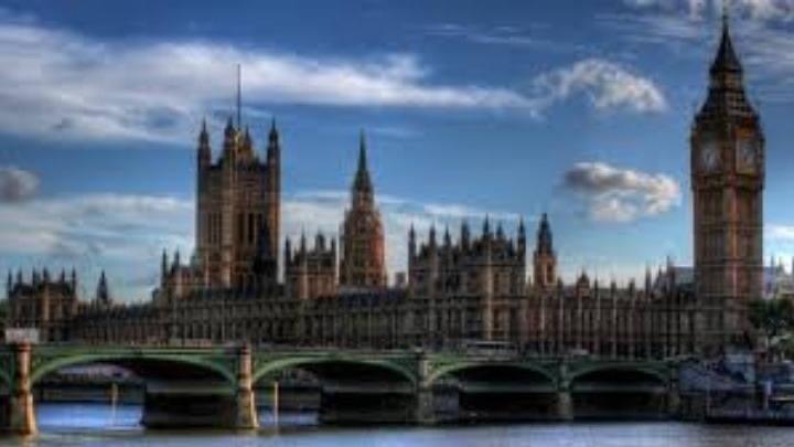 Μπόρις Τζόνσον vs Τζέρεμι Χαντ: Δύο για την Downing Street 10