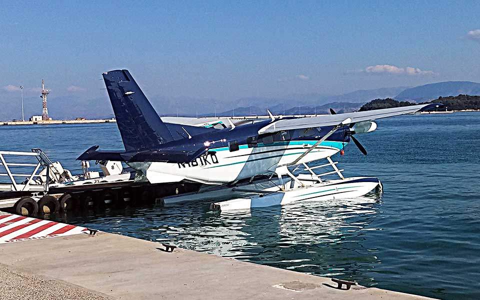 Αλλάζει το νομικό πλαίσιο για τα υδατοδρόμια – Νέες καθυστερήσεις