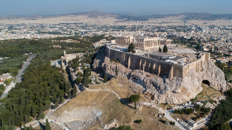 Κλειστή Πέμπτη και Παρασκευή η Ακρόπολη λόγω καύσωνα