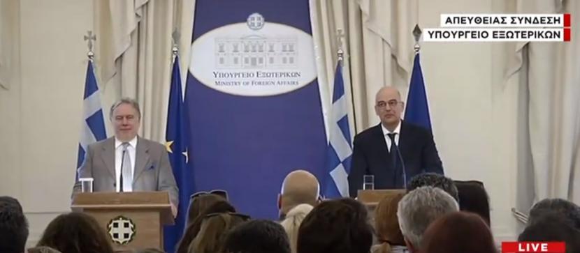 Σε συναινετικό κλίμα για την εξωτερική πολιτική η τελετή παράδοσης- παραλαβής Κατρούγκαλου- Δένδια