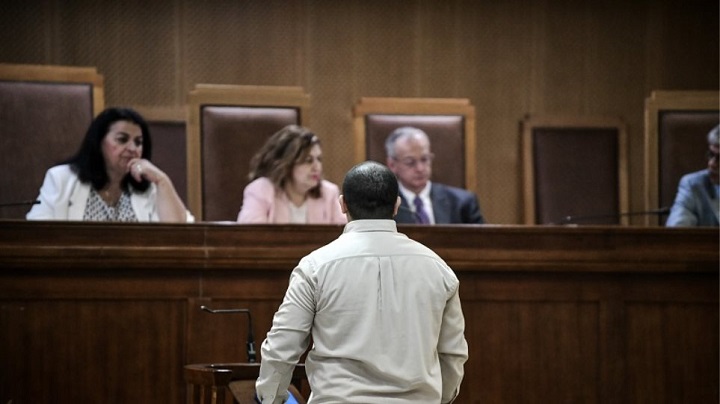 Δίκη Χρυσής Αυγής: Απολογείται ο καθ’ ομολογία δολοφόνος του Φύσσα, Γ. Ρουπακιάς