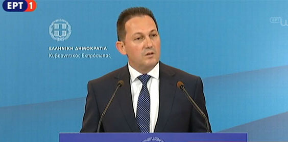 Πέτσας: Δεν θα μειωθεί το αφορολόγητο, θα δοθούν τα επιδόματα που νομοθέτησε η κυβέρνηση Τσίπρα