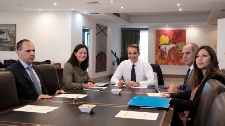 Κ. Μητσοτάκης: Η παιδεία αποτελεί απόλυτη πολιτική προτεραιότητα – Κεραμέως: Παράταση στα μηχανογραφικά