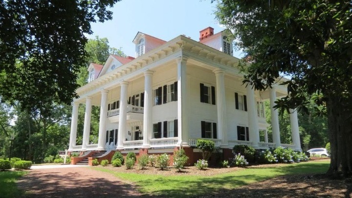 Πωλητήριο στην έπαυλη του “Όσα παίρνει ο άνεμος”