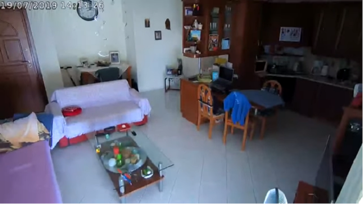 Βίντεο από τη στιγμή του σεισμού στην Αθήνα – Η αντίδραση των παρουσιαστών σε ΕΡΤ και ΣΚΑΪ (vid)