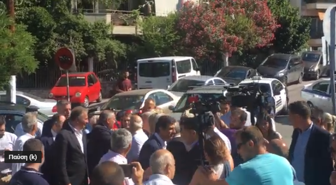 Ποιος υποψήφιος βουλευτής ζήτησε από τον Κώστα Καραμανλή να τον… “σταυρώσει” (vid)