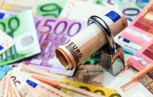 Αποδεσμεύονται οι λογαριασμοί για 300.000 οφειλέτες – Ποιους αφορά