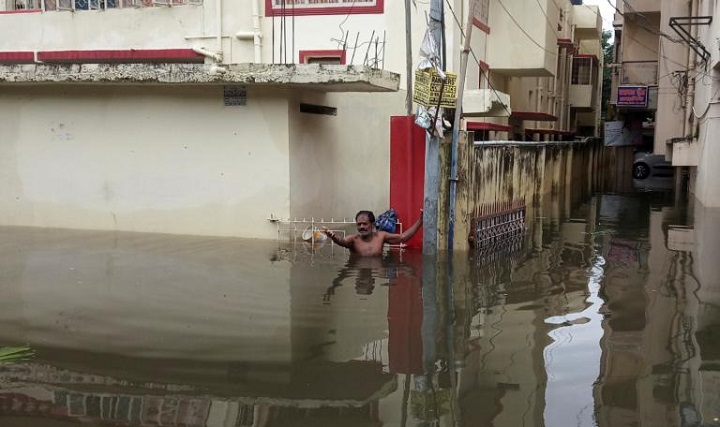 Ινδία: 120 οι νεκροί από τις ισχυρές βροχοπτώσεις