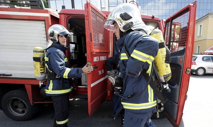 Τραγωδία στα Πατήσια – Βρέθηκε απανθρακωμένος μέσα σε φλεγόμενο αυτοκίνητο
