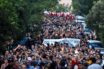 Διαδηλώσεις και Κοροναϊός: Η “Αυγή” παραθέτει τρεις επιστημονικές έρευνες