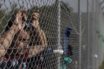Σκληρή γραμμή στο προσφυγικό με αποτροπή και απελάσεις