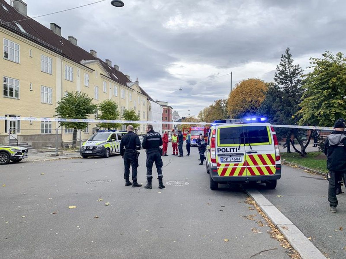 Συναγερμός στο Όσλο – Κλεμμένο ασθενοφόρο έπεσε στο πλήθος. Πολλοί τραυματίες (vid)