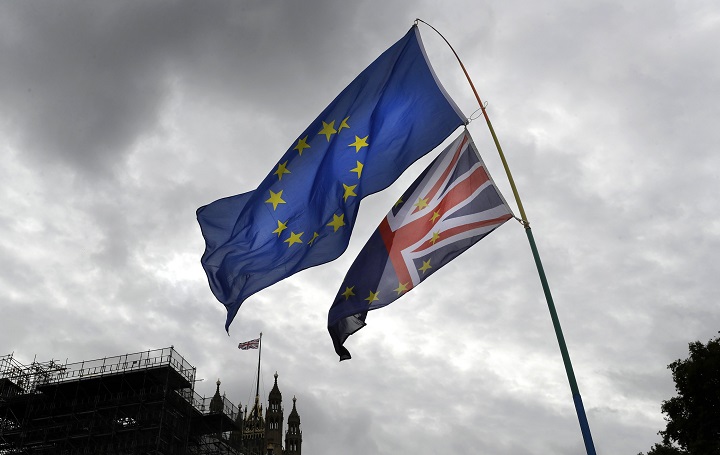 Guardian: Η ΕΕ θα προτείνει νέα αναβολή του Brexit
