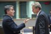 Αιχμηρή απάντηση Τσακαλώτου σε Τόμσεν: Είχε εμμονή για χαμηλότερες συντάξεις και αφορολόγητο