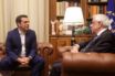 Ο Τσίπρας επιμένει σε επανεκλογή Παυλόπουλου και αναμένει τις κινήσεις Μητσοτάκη με το “151”