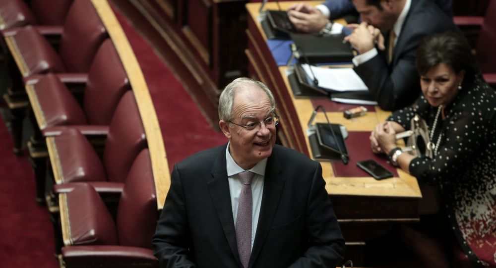 Αποφασισμένος ο πρόεδρος της Βουλής να εκδιώξει με την φρουρά Τζανακόπουλο και Πολάκη