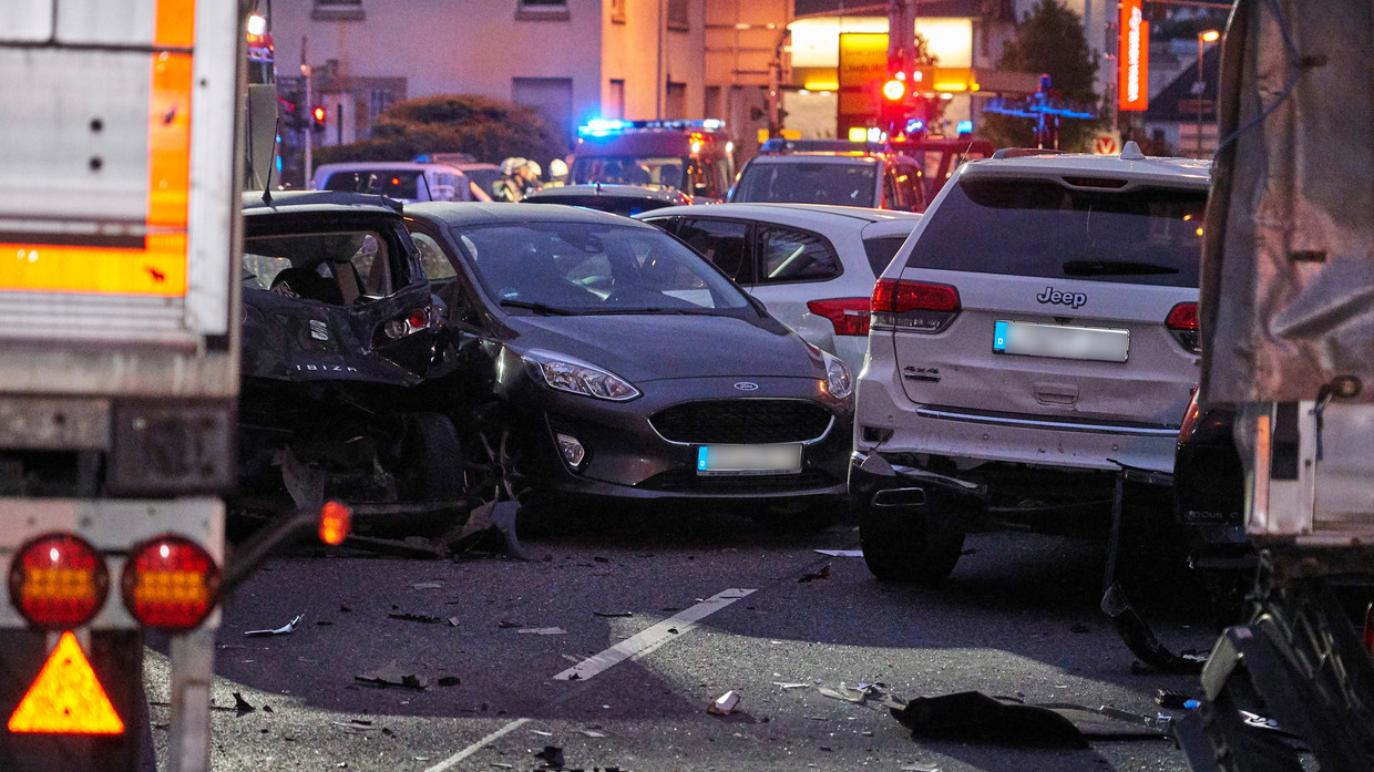 Σε συναγερμό οι αρχές στη Γερμανία: Τρομοκρατική η επίθεση στο Λίμπουργκ (εικόνες, vid)