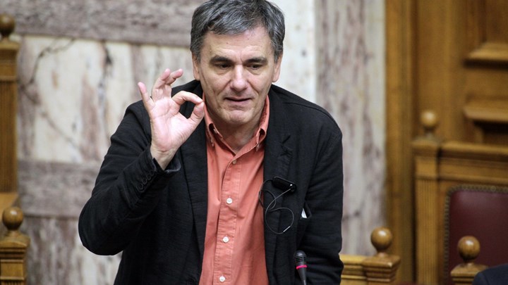 Ευκλ. Τσακαλώτος: Με μαγικό ραβδί ο κ. Μητσοτάκης μετατρέπει το δημοσιονομικό κενό σε πλεόνασμα και υπόσχεται κοινωνικό μέρισμα