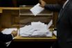 ΚΙΝΑΛ: Καραμανλικοί οι έξι βουλευτές που δεν ψήφισαν για προανακριτική