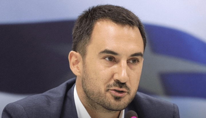 Χαρίτσης: ΝΔ και Στουρνάρας να απαντήσουν αν απειλούσαν τον Μανιαδάκη