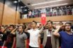 Μαθητές υποδέχθηκαν με στρατιωτικό χαιρετισμό τον Χουλουσί Ακάρ σε σχολείο της Τουρκίας