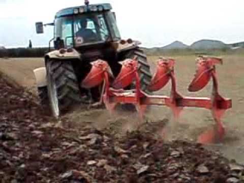 Όργωνε το χωράφι του στην Ελασσόνα… αυτό που βρήκε τον άφησε άφωνο