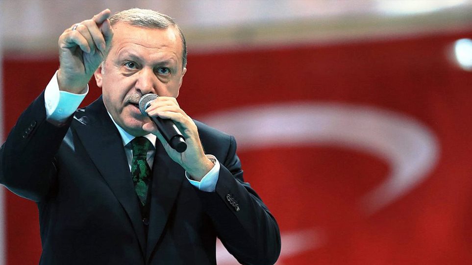 Ο Ερντογάν επιμένει στις παράνομες γεωτρήσεις στην Κυπριακή ΑΟΖ παρά το μήνυμα Πομπέο