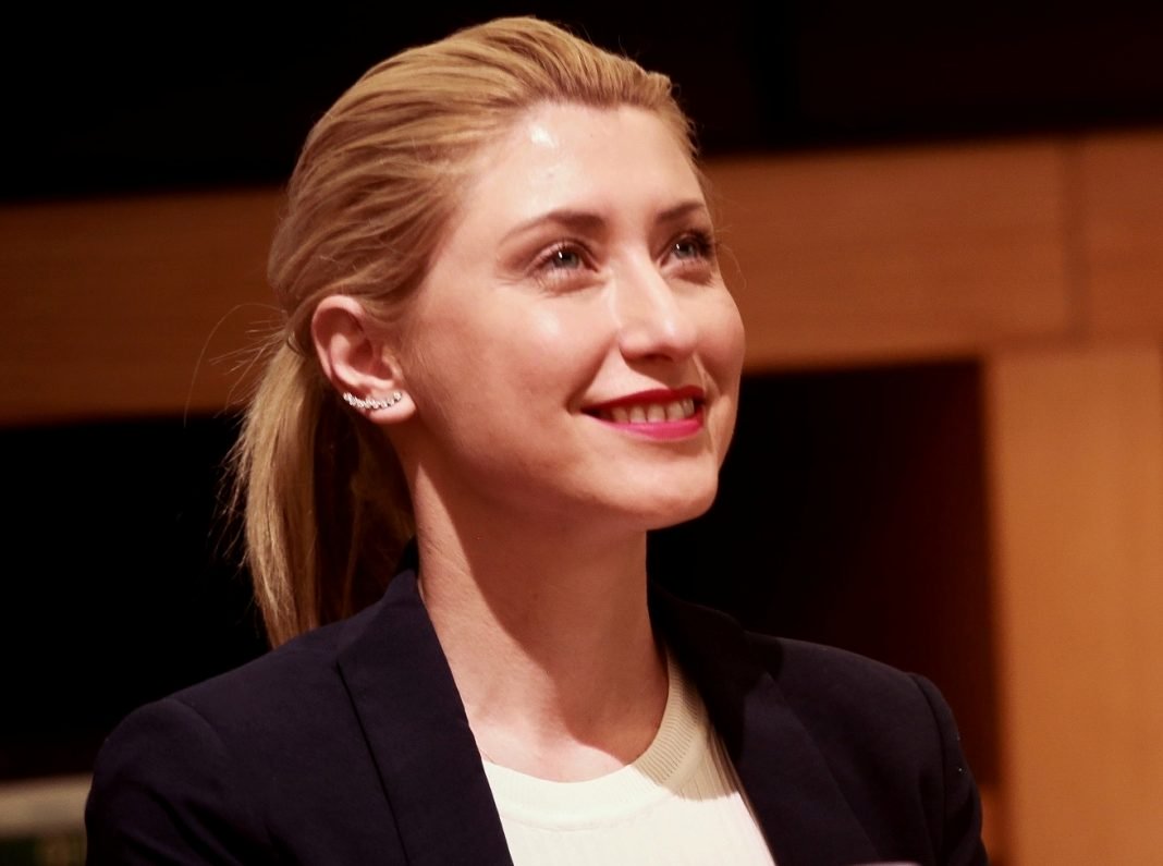 Η Σία Κοσιώνη αποκάλυψε με πιο χαρακτήρα καρτούν μοιάζει (εικόνα)