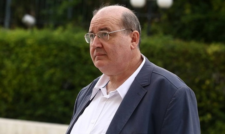 Φίλης: Οι παρελάσεις πρέπει να καταργηθούν στη συνείδηση των γονέων και των τοπικών&hellip;