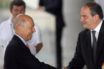 Σημίτης- Καραμανλής: Δύο άρθρα με διαφορά 3 μηνών και κοινό επιμύθιο περί κινδύνων στα εθνικά θέματα