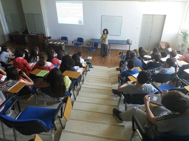 Πάνω από δύο στους πέντε έφηβους δεν είναι ικανοποιημένοι από τη ζωή&hellip;