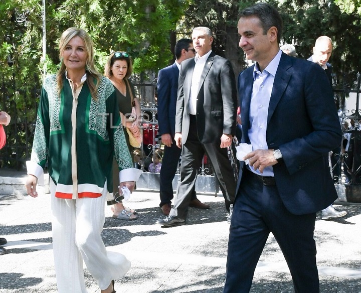 Κυριάκος και Μαρέβα στη βάφτιση του γιου της Κεραμέως