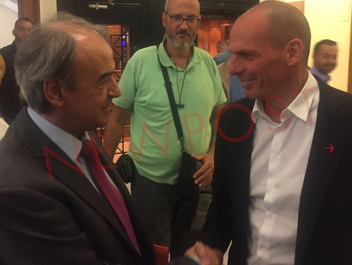 Τυχαία συνάντηση Τσοβόλα – Βαρουφάκη στη Βουλή – Τι είπαν για την προανακριτική για Παπαγγελόπουλο