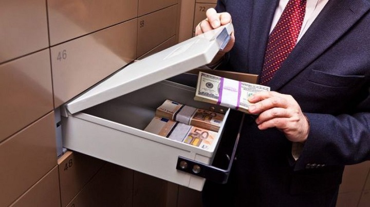 Διάταξη επιστρέφει μαύρο χρήμα άνω του ενός δισ. σε οικονομικούς εγκληματίες