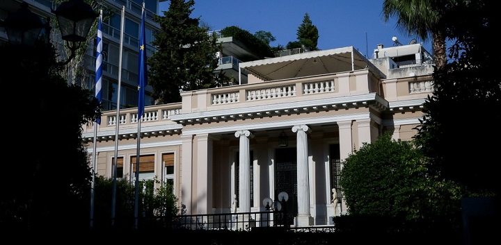 Νέα σύσκεψη στο Μαξίμου για το προσφυγικό- Ανησυχία για “έκρηξη” των αφίξεων