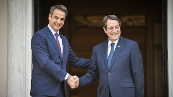 Γιατί ο Κυρ. Μητσοτάκης δεν μιλά πλέον για κυρώσεις κατά της Τουρκίας; – “Αποστάσεις” από την Λευκωσία