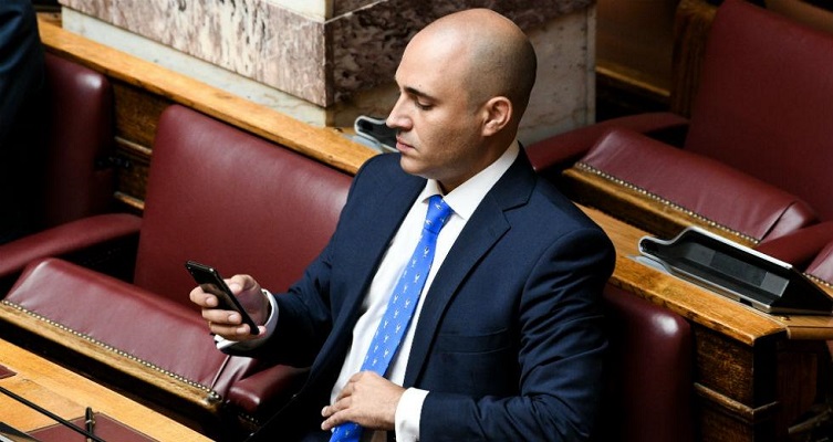 Ο Κ. Μπογδάνος προαναγγέλλει ρύθμιση για άρση ανωνυμίας στο Twitter