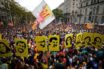 Πανικός και επεισόδια στη Βαρκελώνη: Χιλιάδες διαδηλωτές στους δρόμους – Απεργία στην Καταλονία (vid)