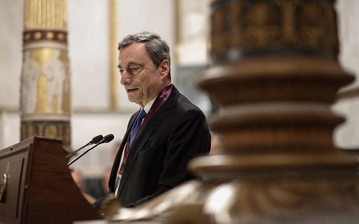 Ντράγκι: Ζωτικής σημασίας η βοήθεια προς την Ελλάδα