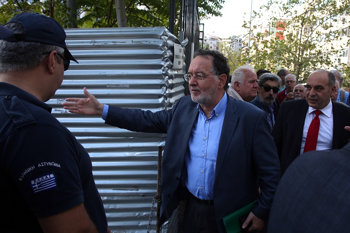 Επίθεση δέχτηκε ο Παναγιώτης Λαφαζάνης στα Εξάρχεια