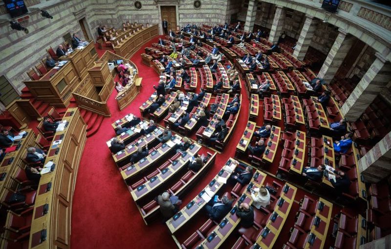 Συναίνεση για τον αντικαπνιστικό στην επιτροπή της Βουλής