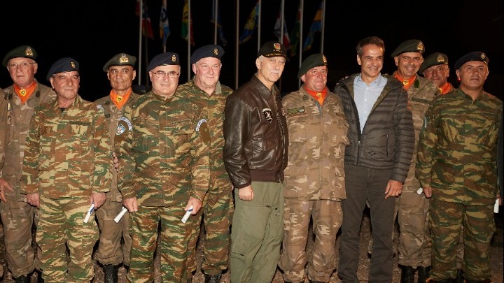 Στην άσκηση Παρμενίων ο Κυρ. Μητσοτάκης – “Η άμυνα της χώρας βρίσκεται σε καλά, σε στιβαρά, σε στέρεα χέρια”