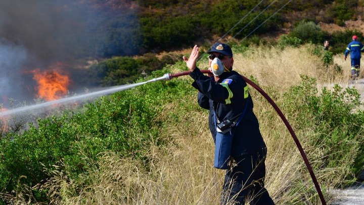 Υπό έλεγχο η φωτιά στην είσοδο του Ρεθύμνου