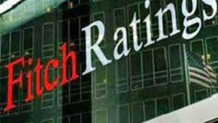 Fitch: Θετικό για το αξιόχρεο των τραπεζών το σχέδιο “Ηρακλής”