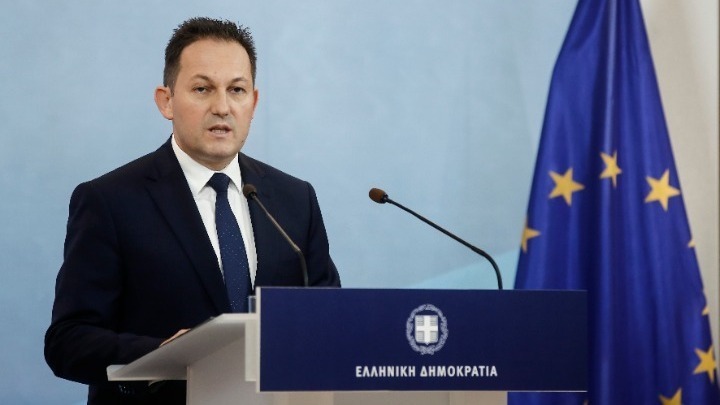 Στ. Πέτσας: Ελπίζουμε η πληροφορία για κατάπαυση του πυρός στη Συρία να δώσει τέλος σε αυτή την παραβατική συμπεριφορά