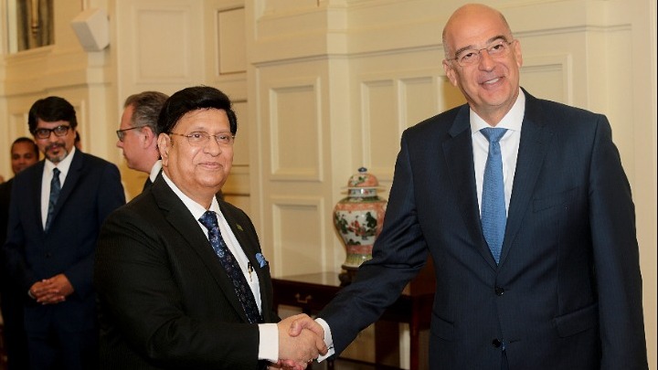 Μήνυμα Δένδια στην Άγκυρα: “Τηρήστε τις διεθνείς σας δεσμεύσεις στο μεταναστευτικό”