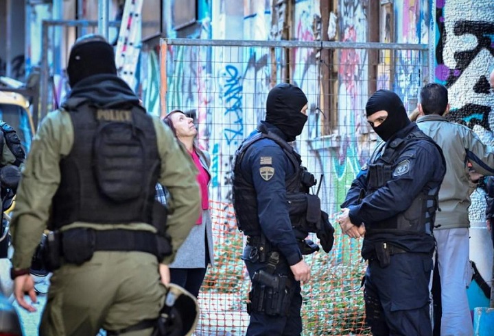 Μεγάλη επιχείρηση της δίωξης ναρκωτικών στα Εξάρχεια