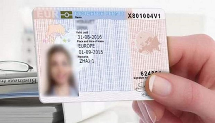 Οι νέες ταυτότητες μειώνουν τη γραφειοκρατία και τα… ΚΕΠ