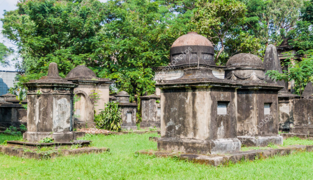 Ινδός έσωσε βρέφος που είχε ταφεί ζωντανό – Η συγκλονιστική ιστορία με&hellip;